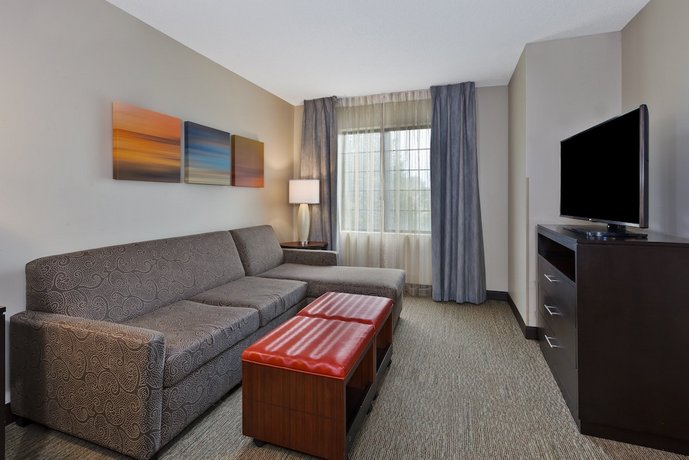 Staybridge Suites Detroit-Utica