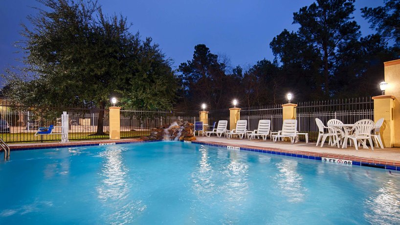 Best Western Plus Sam Houston Inn & Suites