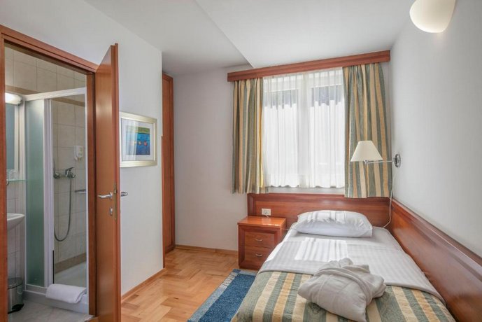 Apartments Punta Veli Losinj
