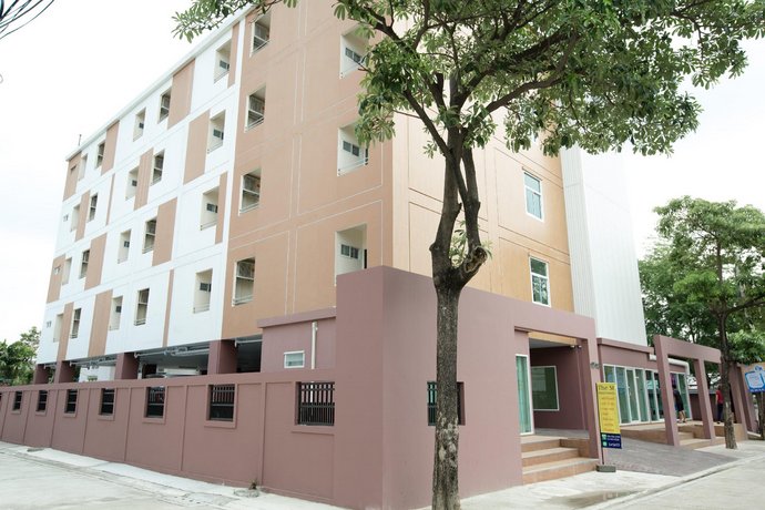 The M Apartment
