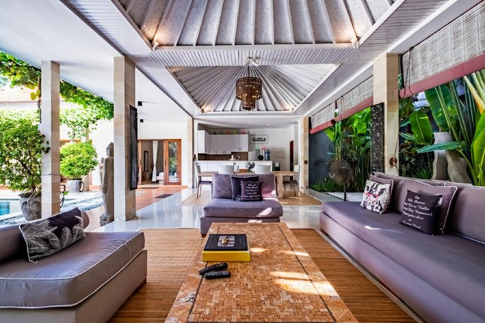 Central Seminyak Villa Martini