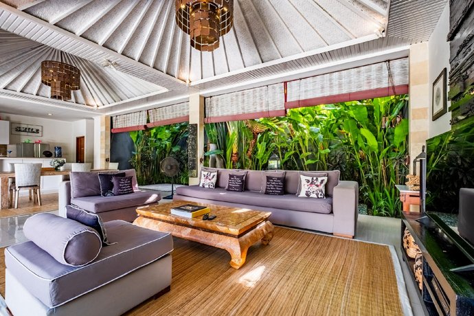 Central Seminyak Villa Martini