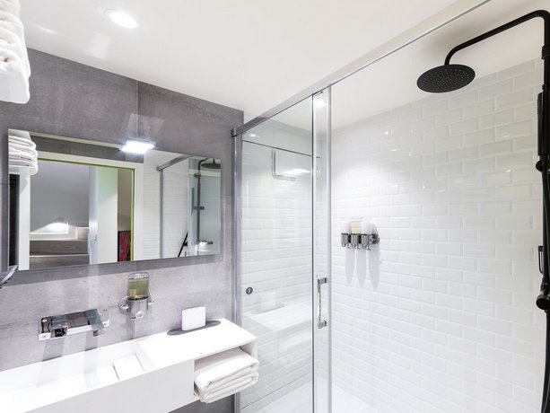 Exclusive Loft in Le Marais with AC