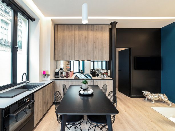 Exclusive Loft in Le Marais with AC