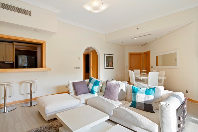 Bespoke Residences - 2 Bedroom Apartment with Beach Access 412