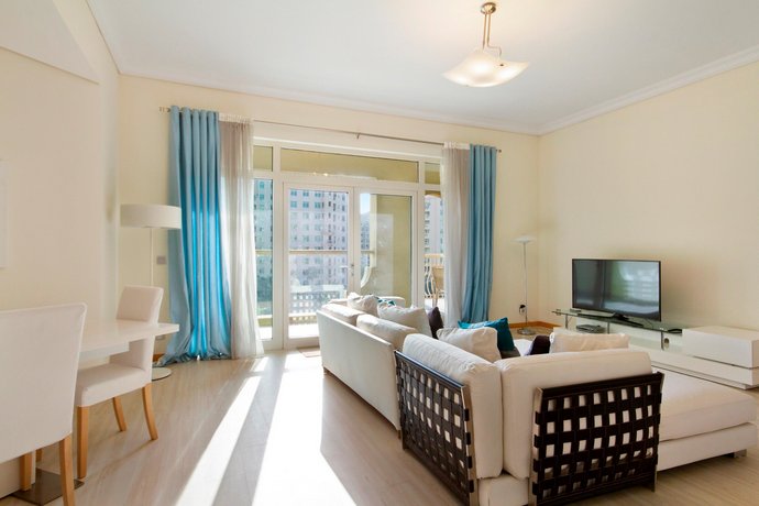 Bespoke Residences - 2 Bedroom Apartment with Beach Access 412