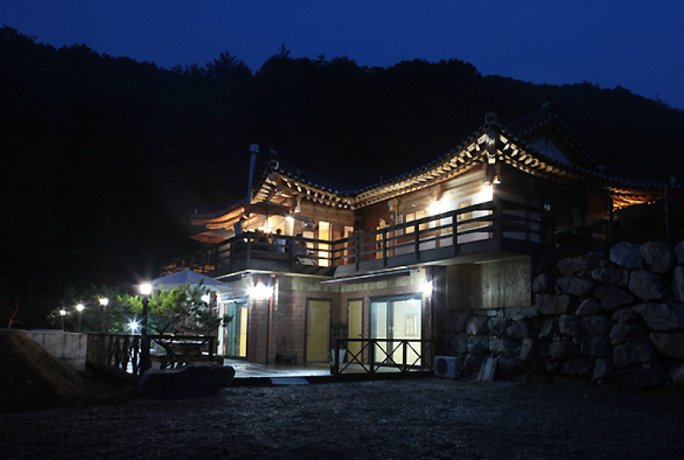 Hongcheon Hometown Spring Pension