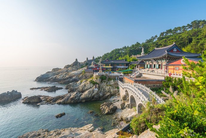 Golden Bay Pension Busan Worldcup Lighthouse South Korea thumbnail