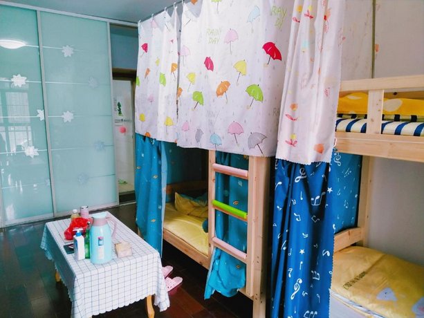 She He Hostel