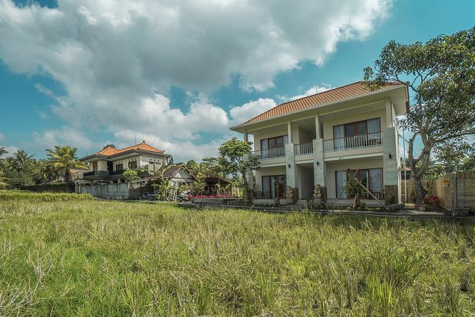 Putih DCarik Ubud