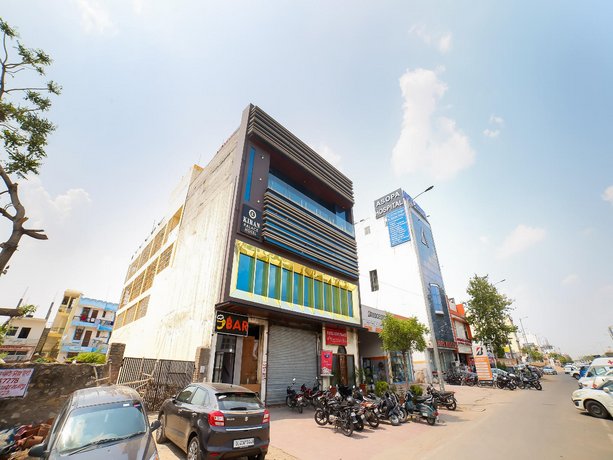 Kiran Palace