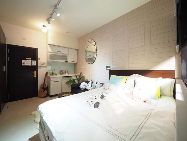 Downtown Center Designer Suite