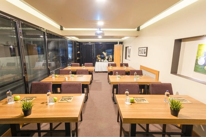 SennaCity Hotel