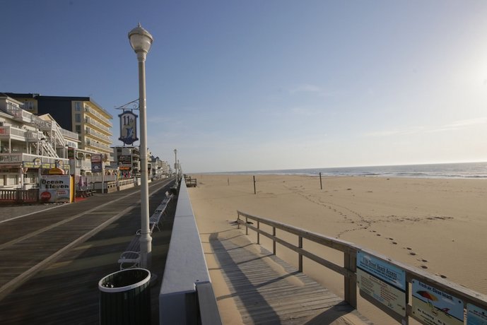 Monte Carlo Boardwalk / Oceanfront Ocean City