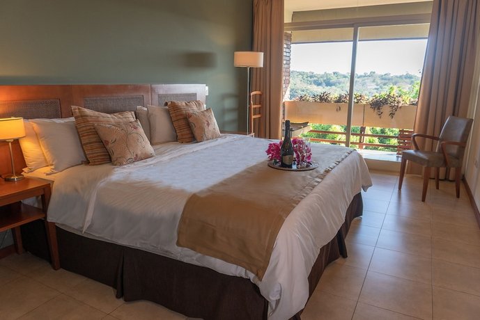 Hotel Raices Esturion
