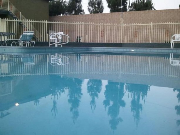 Little Boy Blue Motel