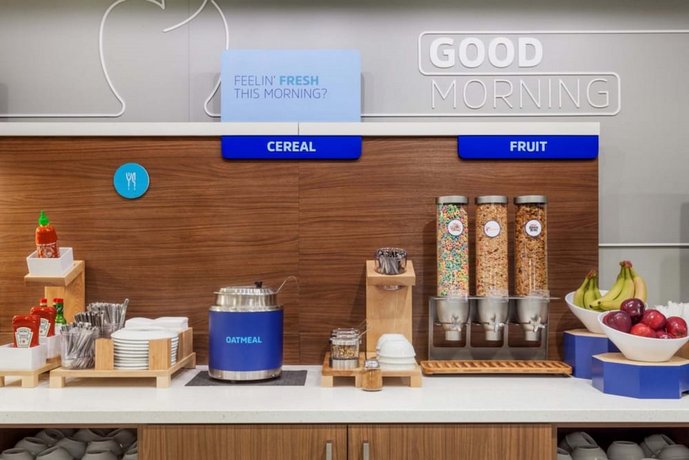 Holiday Inn Express & Suites San Diego-Sorrento Valley