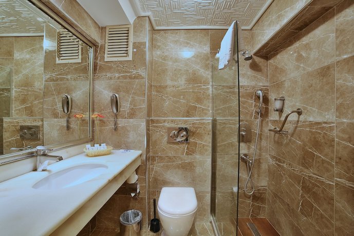 Grand Anka Hotel