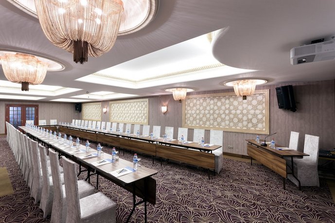 Grand Anka Hotel