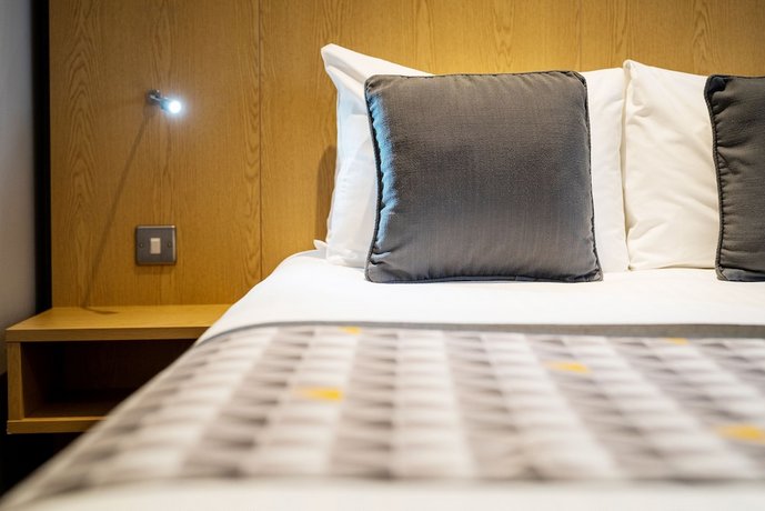 Holiday Inn London Luton Airport