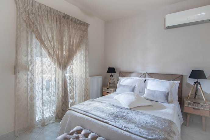 Wine Dark Sea Villa Artemis
