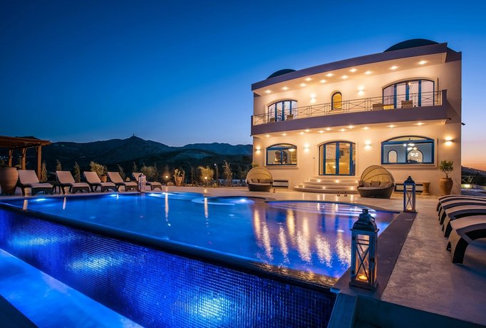 Wine Dark Sea Villa Santorini