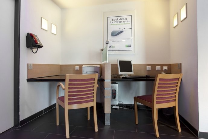Holiday Inn Express Geneva Airport