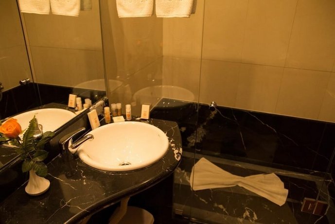 Oum Palace Hotel & Spa
