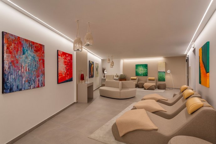 Longevity Health & Wellness Hotel