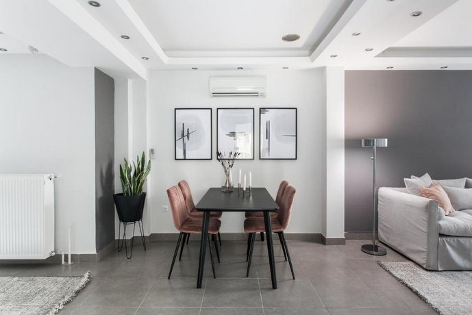 Modernized & Spacious 2BD Apartment in Chalandri by UPSTREET