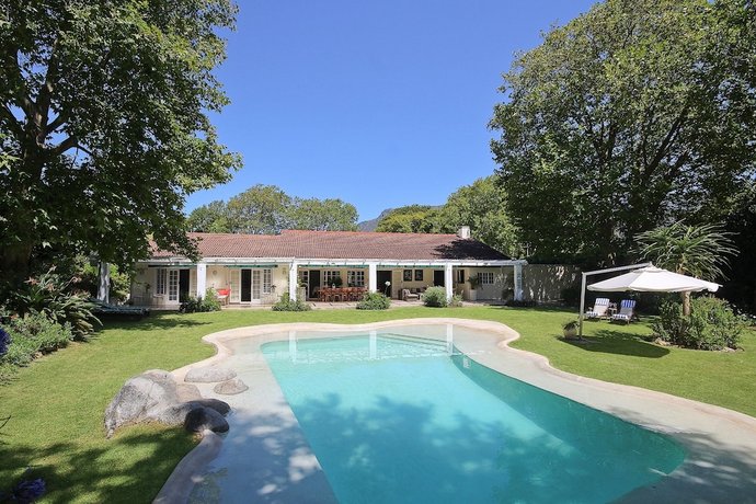 Beluga of Constantia Guest House