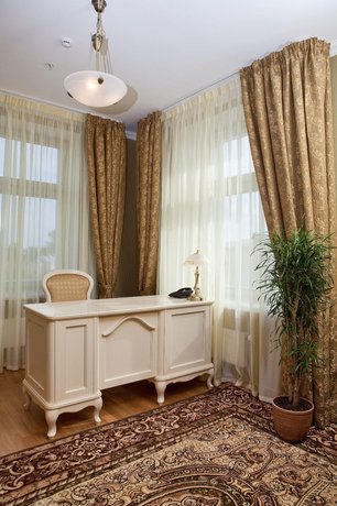 Azimut Отель Ярославль