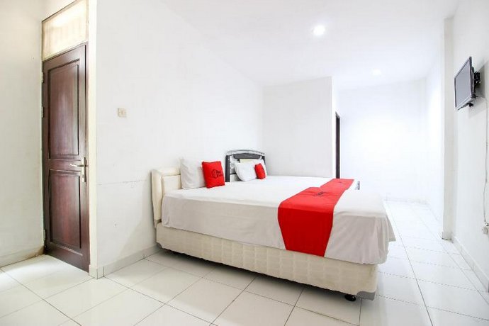 RedDoorz near RS Sarjito Yogyakarta 2