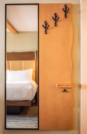 High Peaks Resort