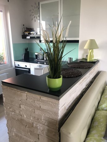 Bastien Studio near Airport