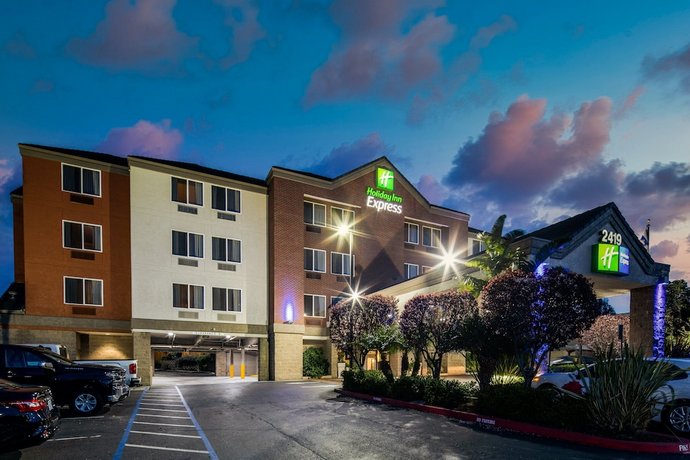 Holiday Inn Express Castro Valley