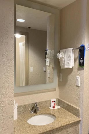 Days Inn by Wyndham Horsham Philadelphia