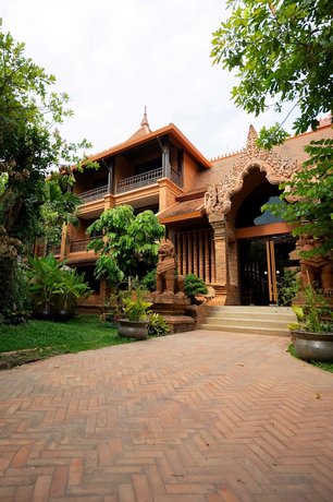 Phor Liang Meun Terracotta Arts Hotel