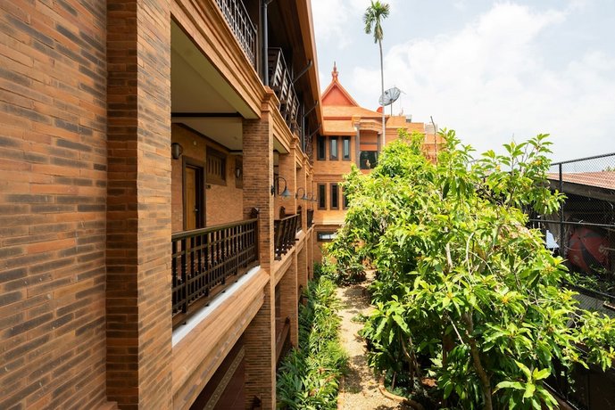 Phor Liang Meun Terracotta Arts Hotel