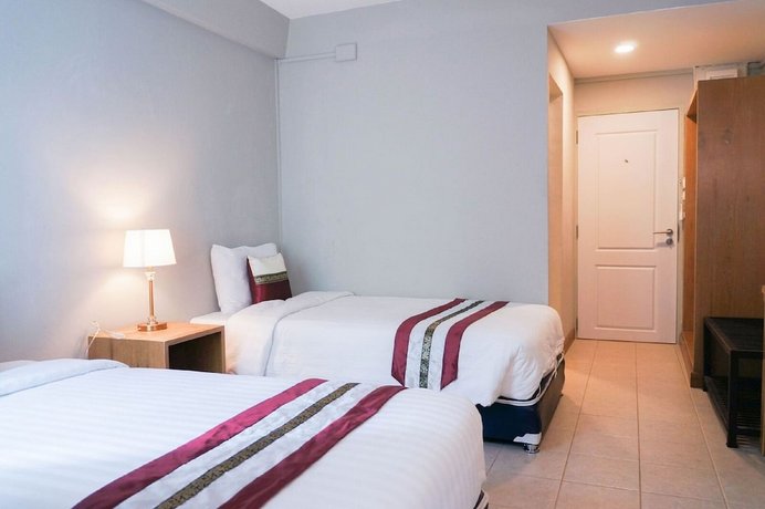 Ratana Hotel