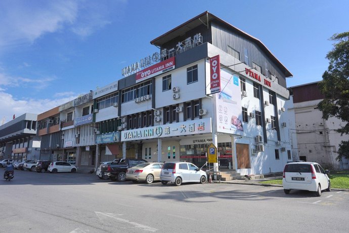 OYO 89544 Utama Inn