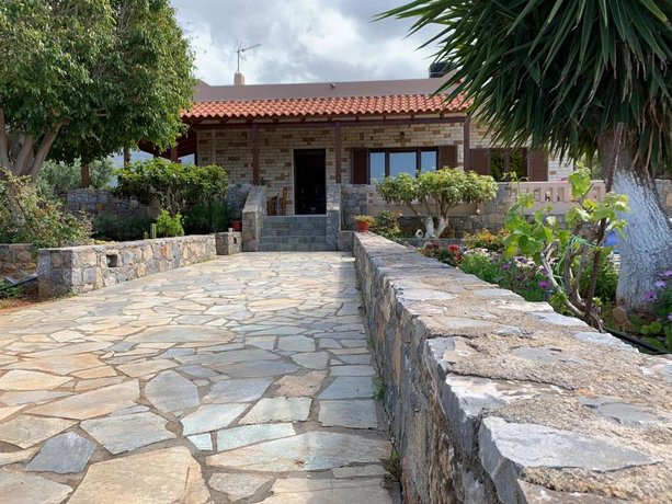 Bright villa Sissi