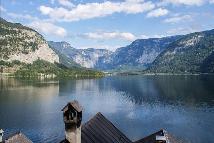 Hallstatt Lake View House