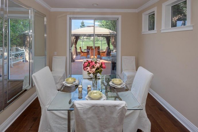Stunning golf course view vacation home