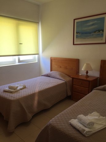 Parque Mourabel Oasis Village & Pe do Lago