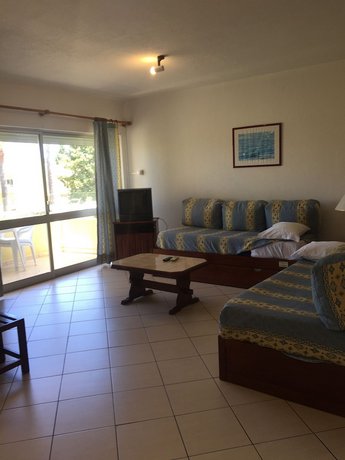 Parque Mourabel Oasis Village & Pe do Lago
