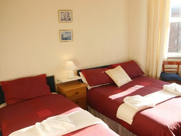 Clarron House Hotel