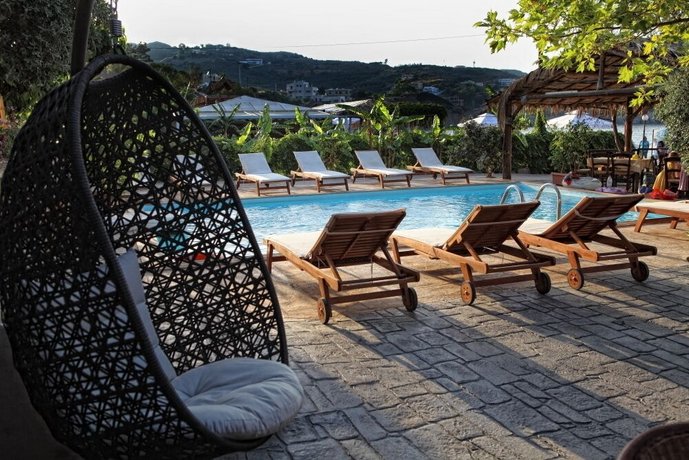 Niriides Beach Hotel Bali