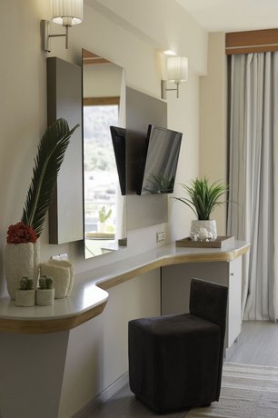 La Piscine Art Hotel Philian Hotels and Resorts