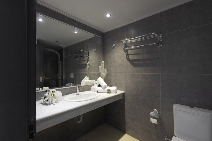 La Piscine Art Hotel Philian Hotels and Resorts